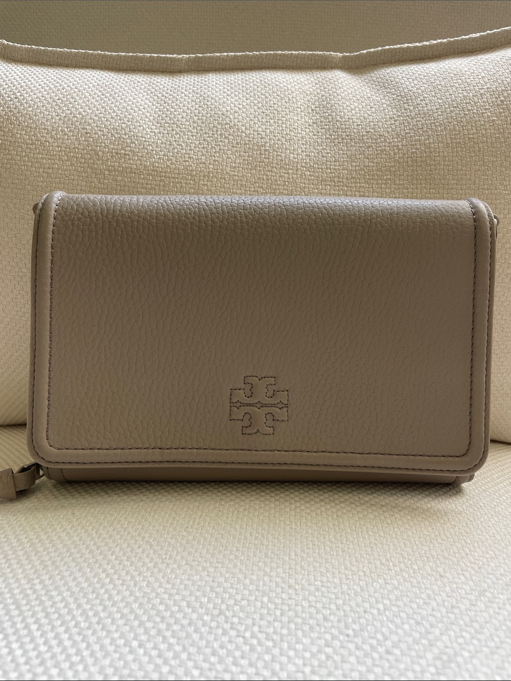 Tory Burch Taupe Pebbled Leather Crossbody Shoulder Bag - Picture 12 of 13